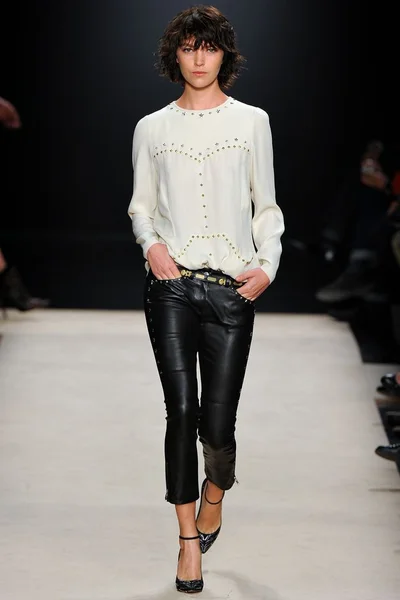 Look 37